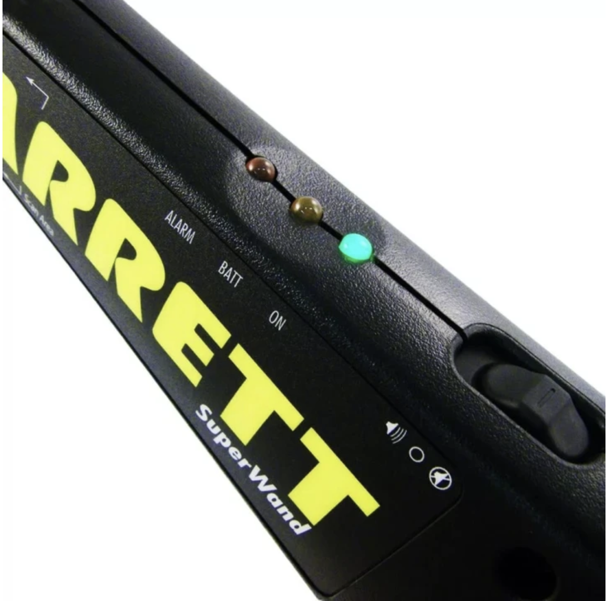 ruchnij-metalodetektor-garrett-superscanner-v